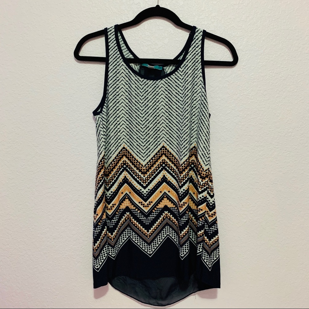 patterned tank